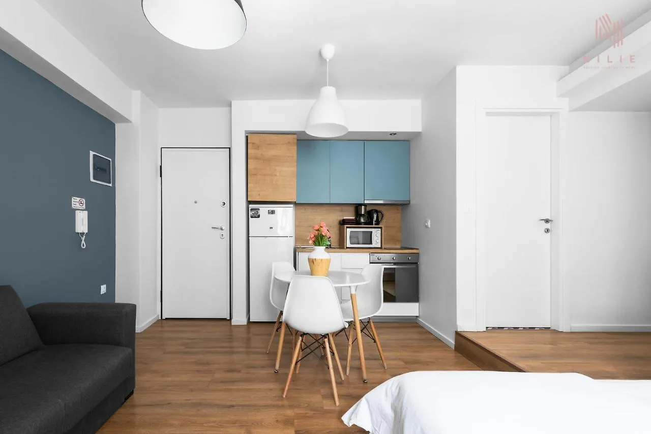 Civilian Boutique Apartments, Nilie Hospitality Mgmt Салоники
